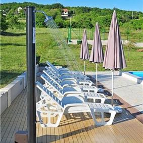 3 Bedroom Villa with Pool & Tennis Court near Sinj, sleeps 8